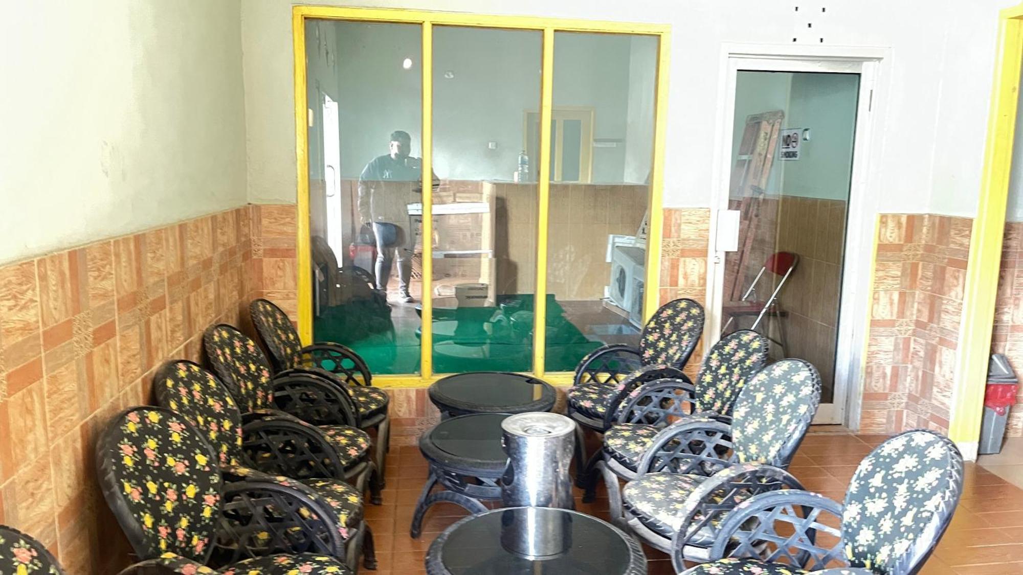 Oyo 93119 Guest House Leo Patra Muara Badak Exteriör bild